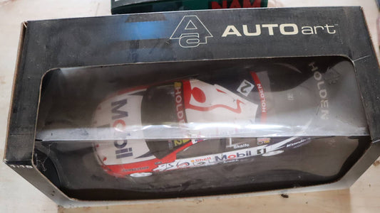 Holden Commodore VT #2 Skaife – 1:18 AUTOart