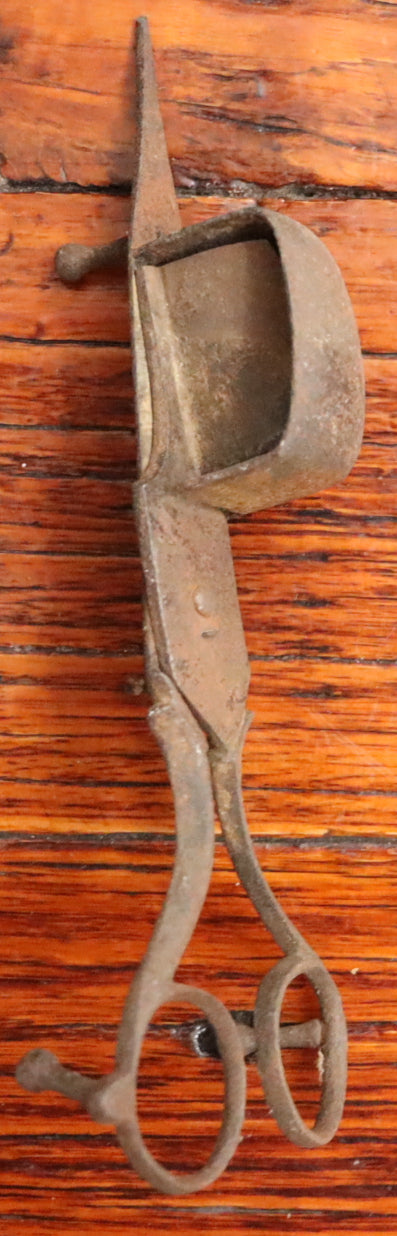 Vintage Iron Candle Wick Trimmer Snuffer – Scissor Style