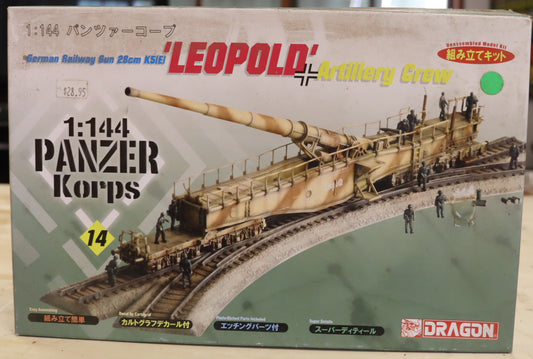 Dragon German Railway Gun ‘Leopold’ & Artillery Crew Model Kit – 1/144 Scale