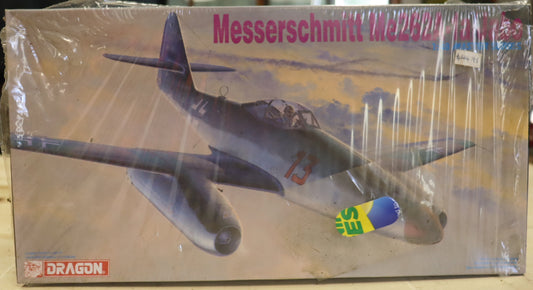 Messerschmitt Me262A-1a/U4 1/48 Master Series Model Kit