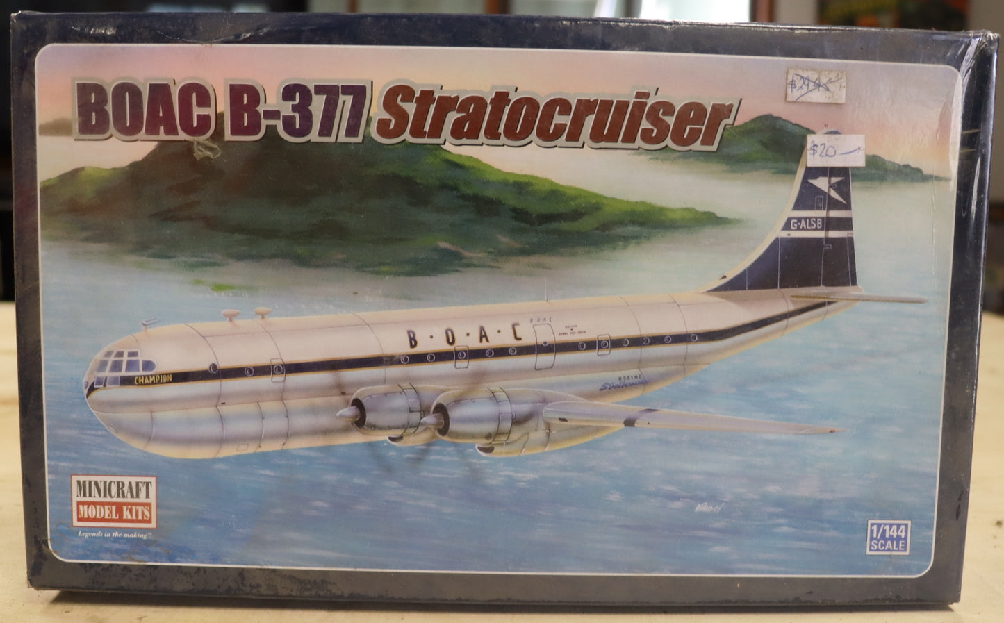 BOAC B-377 Stratocruiser Model Kit – 1/144 Scale