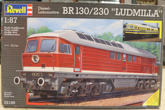 Revell BR130/230 “Ludmilla” Diesel Locomotive Model Kit – 1/87 Scale