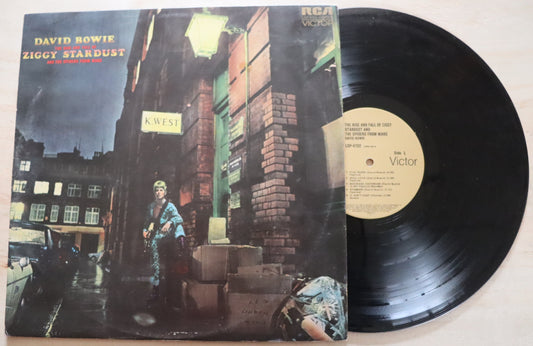 David Bowie – The Rise and Fall of Ziggy Stardust and the Spiders from Mars