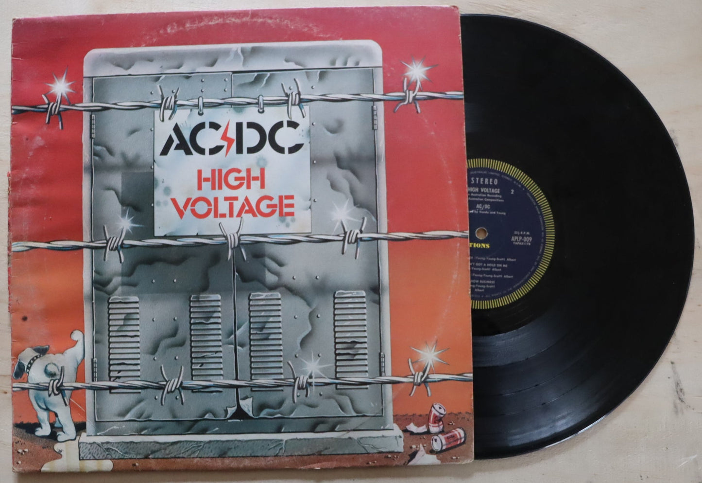AC/DC – High Voltage