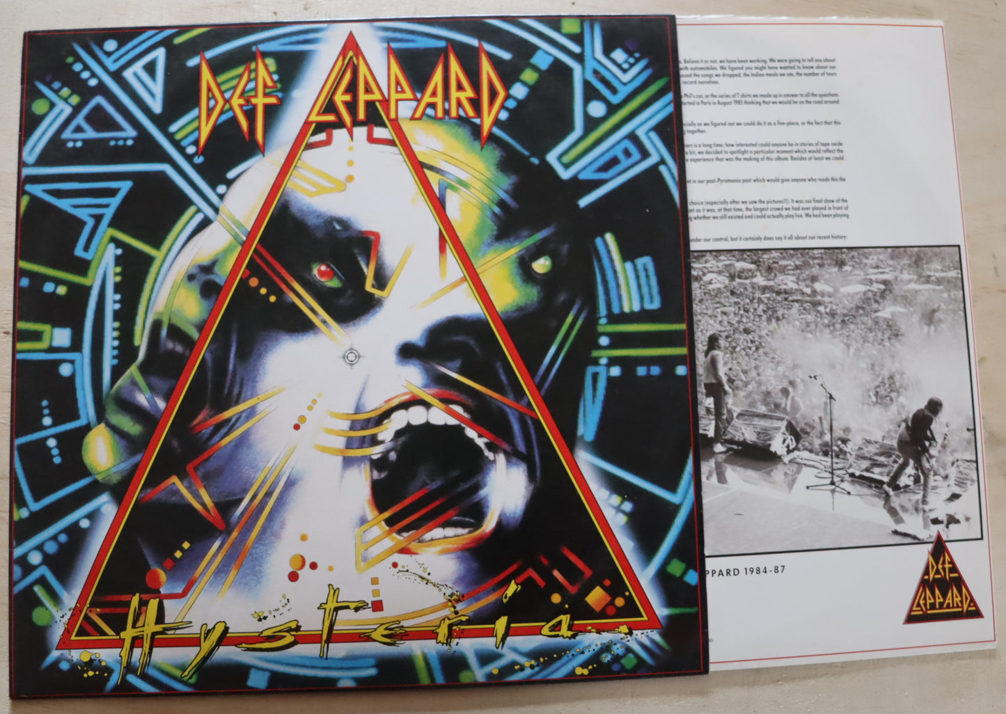 Def Leppard – Hysteria