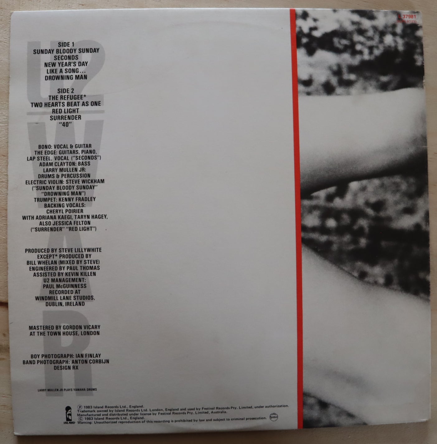 U2 – War