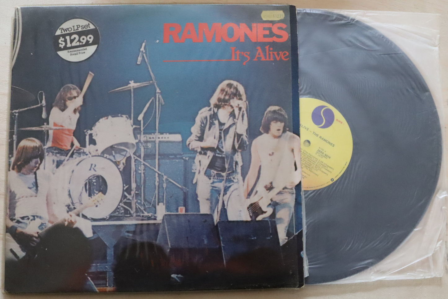 Ramones – It’s Alive