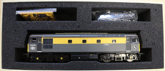 Class 33 Diesel Locomotive 33065 'Sealion' - BR Railfreight Livery