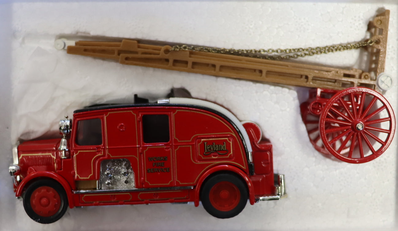 Matchbox Models of Yesteryear - 1936 Leyland Cub Fire Engine FK-7